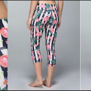 Lululemon Wunder Under Crop Palm Play 4